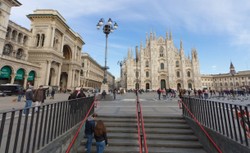 W ciągu tygodnia we Włoszech liczba zakażeń wzrosła o ponad 60 proc.