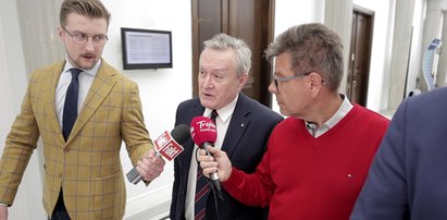 Gliński zaskoczył dziennikarzy w Sejmie. "Nie mogę się z tym pogodzić"