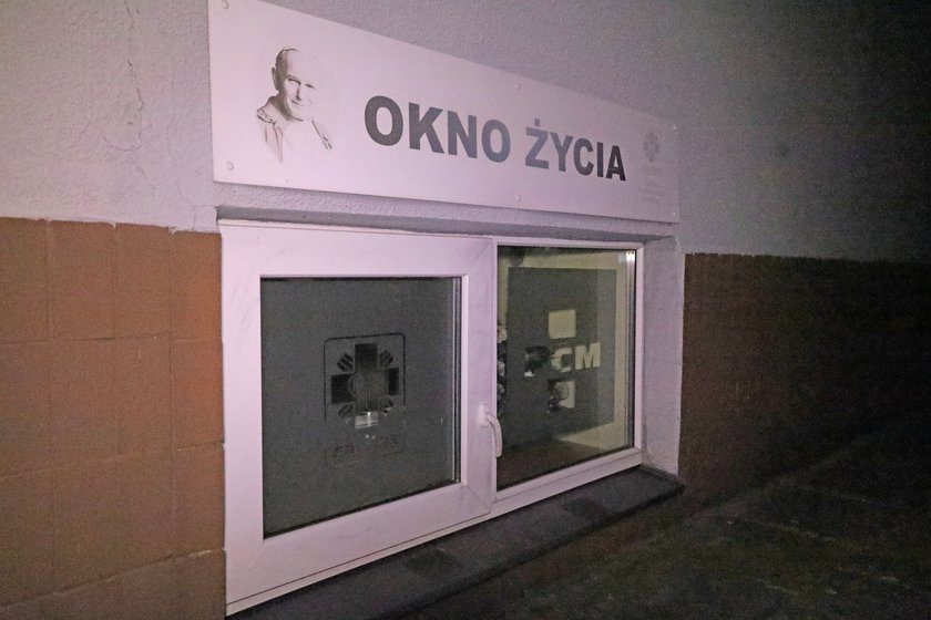 Dziecko w oknie życia w Łodzi