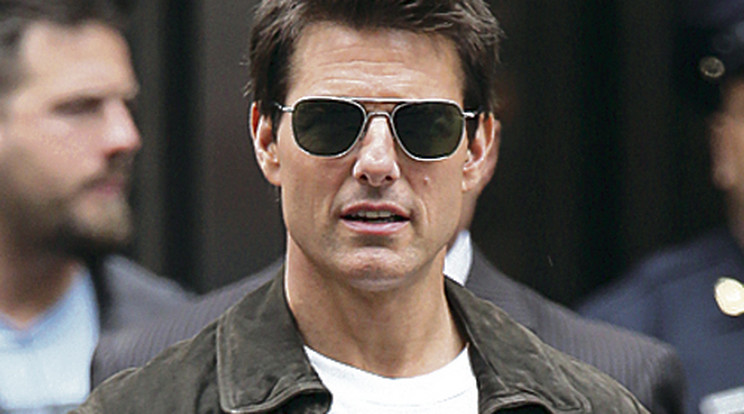 Csak videón láthatja lányát Tom Cruise