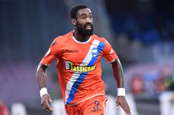 Piłkarze nie zgodzili się na obniżkę zarobków. Prezes klubu od razu ich zwolnił