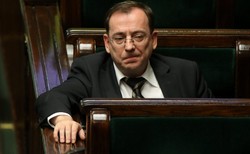 Mariusz Kamiński przegrał proces z ministrem PO. Ale prawomocnego wyroku nie wykonał