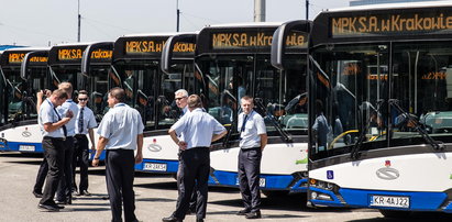 Do Krakowa przyjechało 77 ekologicznych autobusów