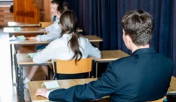 Egzamin ósmoklasisty 2026: Lista lektur obowiązkowych. Bez tego ani rusz