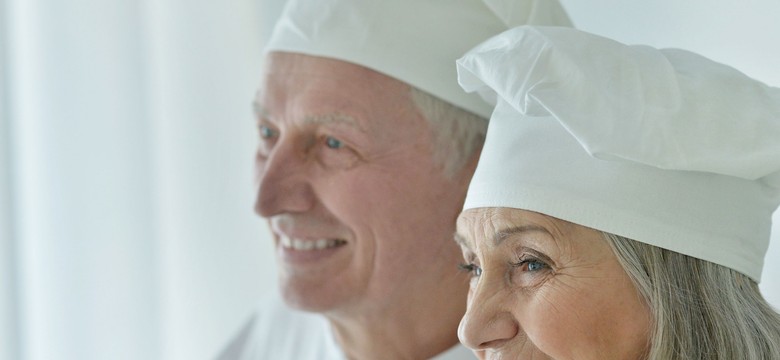 Piramida Zdrowego Żywienia i Aktywności Fizycznej zmodyfikowana dla seniorów