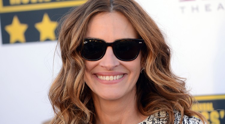 Julia Roberts megmutatta kamaszodó fiát