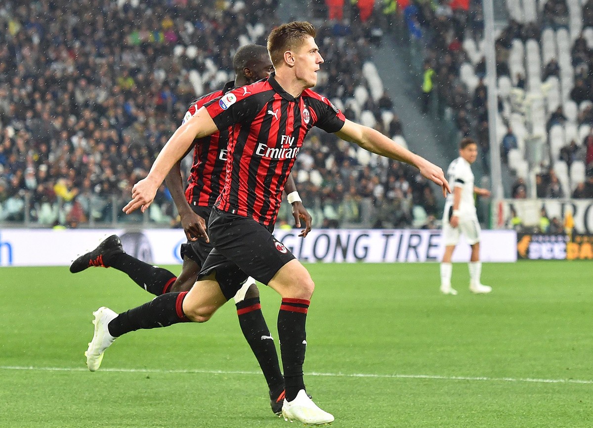 Piątek pokonał Szczęsnego, ale AC Milan nie dał rady Juventusowi [WIDEO]