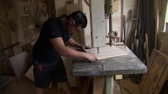 Skromne, eleganckie i ponadczasowe. Takie będą polskie meble dla papieża