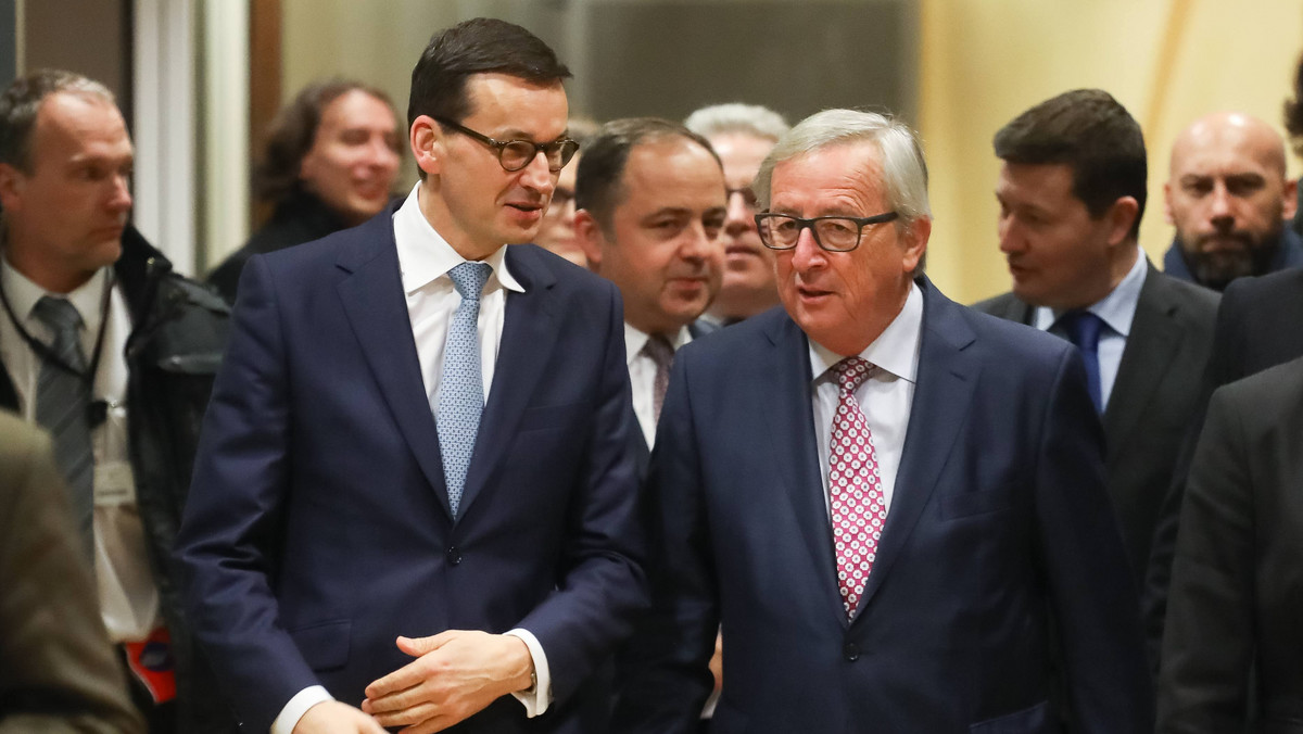Budżet UE musi być oparty o zdrowy, dobry kompromis, Polska jest gotowa do tego kompromisu - mówi premier Polski podczas dzisiejszego nieformalnego szczytu państw UE w Brukseli. Przewodniczący Komisji Europejskiej potwierdza: dziś odbędzie się spotkanie z Morawieckim.