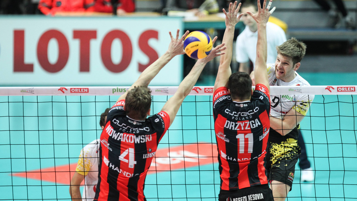 Asseco Resovia zakończy rozgrywki sezonu zasadniczego PlusLigi sześć dni przed Lotosem Treflem Gdańsk. PlusLiga się na to zgadza - czytamy w "Przeglądzie Sportowym".