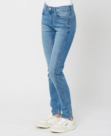 RETRO 21 990 Ft, GLAMOUR-napkon 17 592 Ft