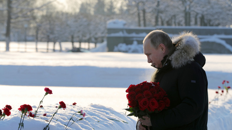 Prezydent Rosji Władimir Putin powiedział dzisiaj podczas obchodów 75. rocznicy przełamania blokady Leningradu, że "nie ma i nie będzie przebaczenia dla nazistów", którzy postanowili oblegane miasto "złamać poprzez cyniczne zamęczenie" ludności cywilnej.
