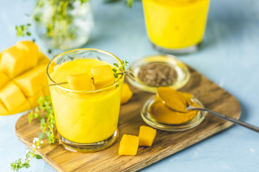 Dietetyczne smoothie z mango