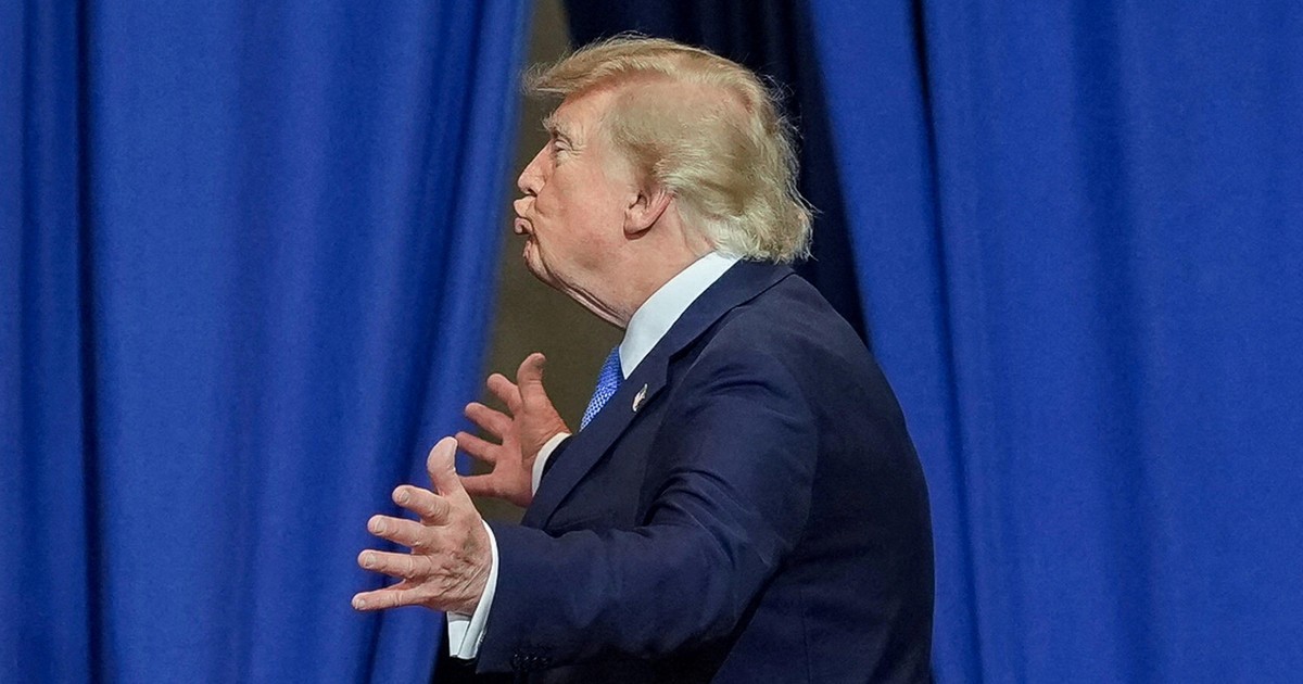 Nowicki: nowa doktryna USA. Tylko tak Trump może ukryć swoją słabość