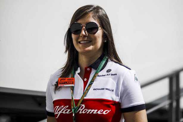 Formuła 1: Piękna Kolumbijka kierowcą rozwojowym w Alfa Romeo