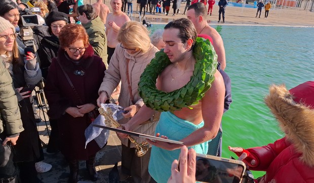 Bogojavljenje u bazenu Čair u Nišu