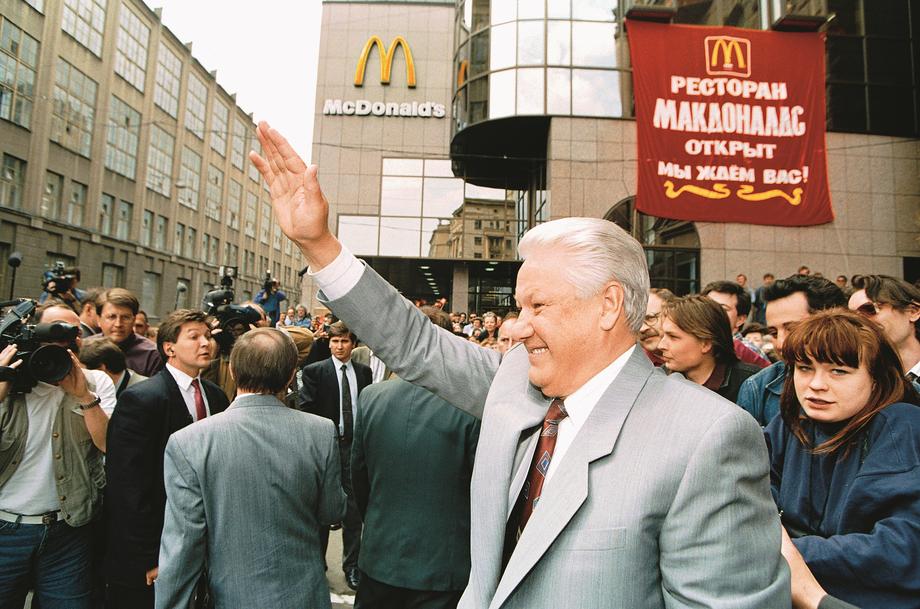 McDonald’s był obecny na rynku rosyjskim 32 lata. Gdy otwierał swoje podwoje, Rosja wciąż była Związkiem Radzieckim.
