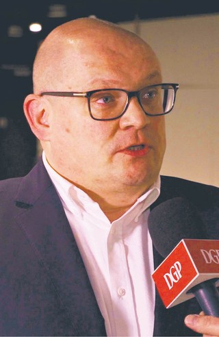 Tomasz Zalasiński dr nauk prawnych, konstytucjonalista, były sędzia Trybunału Stanu, radca prawny, członek zespołu ekspertów prawnych Fundacji im. Stefana Batorego, Counsel w Kancelarii DZP