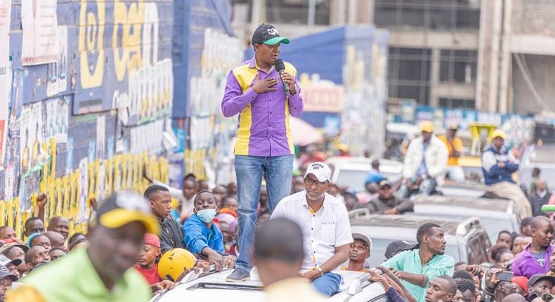 Dr Alfred Mutua speaks durimng Kenya Kwanza campaigns in Machakos on July 30, 2022 where he endorsed Azimio politician Wavinya Ndeti for governor