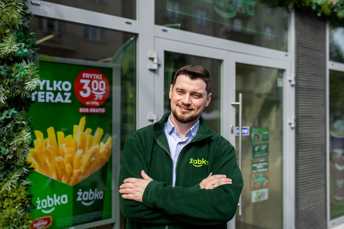 Żabka ma teraz "konsultanta do spraw wsparcia obcokrajowców"