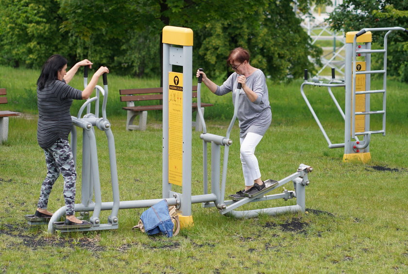 Place zabaw i siłownie pod chmurką otwarte!