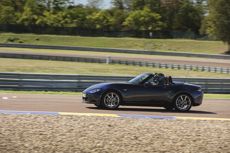 Mazda MX-5 bije rekord Guinnessa