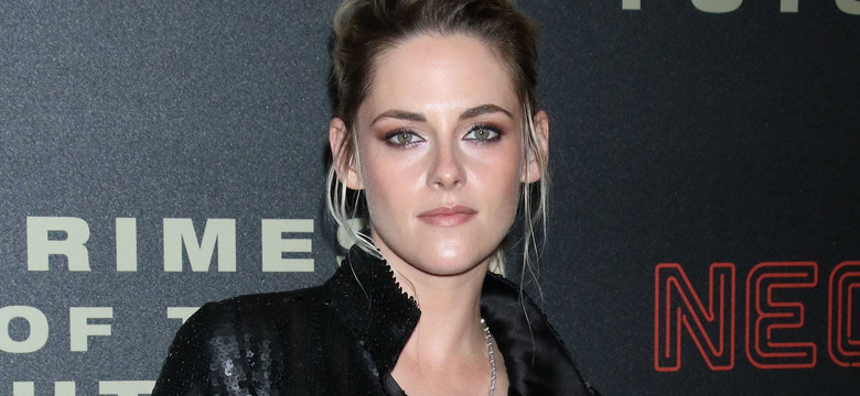 W kombinezonie na czerwony dywan? Czemu nie! Kristen Stewart "z pazurem"