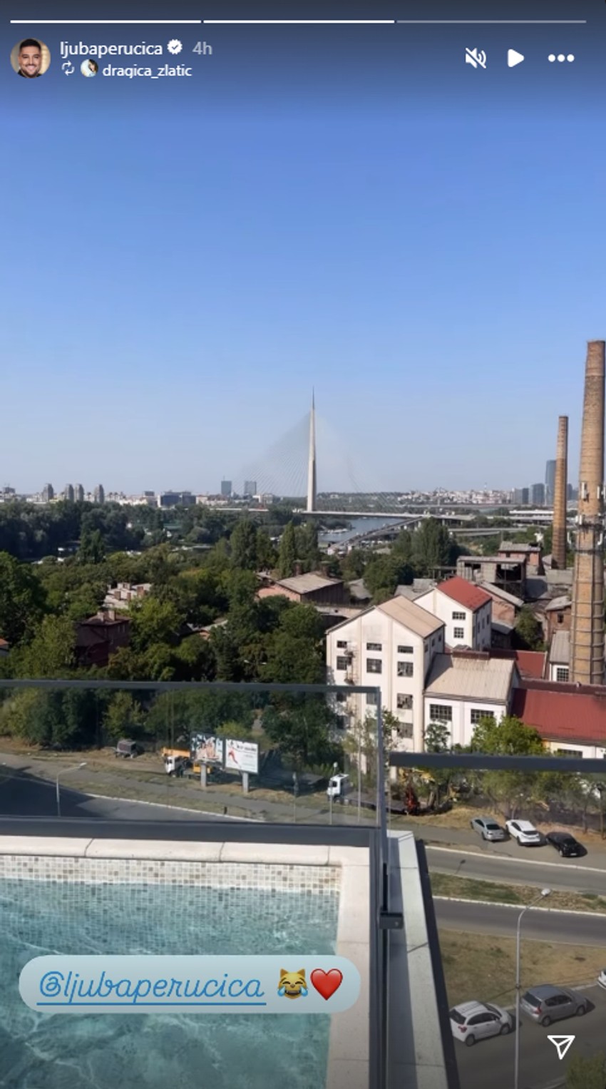 Ljuba Perućica u bazenu