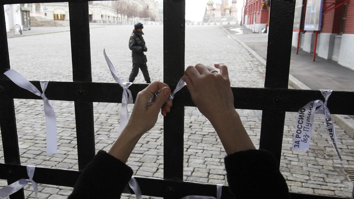 Około 200 osób próbowało zorganizować na Placu Czerwonym w Moskwie demonstrację przeciwko Władimirowi Putinowi. Policja udaremniła protest. 55 osób zostało zatrzymanych. Policja udaremniła protest, zamykając na cały dzień wejścia na plac.