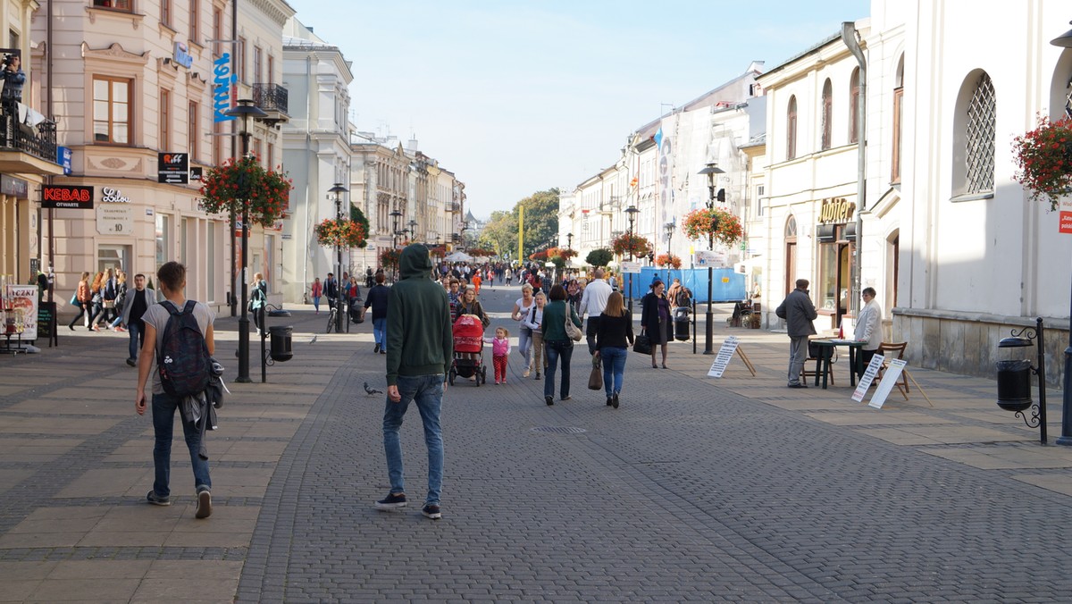 Jutro rusza rewitalizacja deptaka. To kolejna inwestycja po placu Litewskim, która ma na celu odnowić centrum miasta. Mieszkańców czekają spore utrudnienia, jednak nie będzie całkowicie zamknięty.