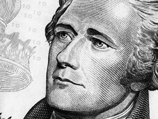 Ojciec założyciel Stanów Zjednoczonych, Alexander Hamilton, zaproponował, by długi poszczególnych stanów uwspólnotowić i dać rządowi federalnemu prawo do nakładania podatków