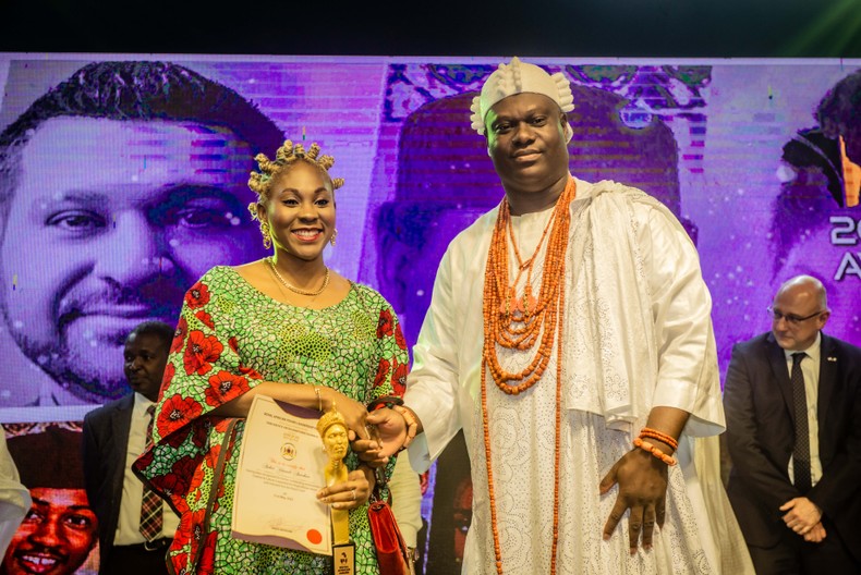 Aishat Anaekwe wins big at RAYLF award 2022