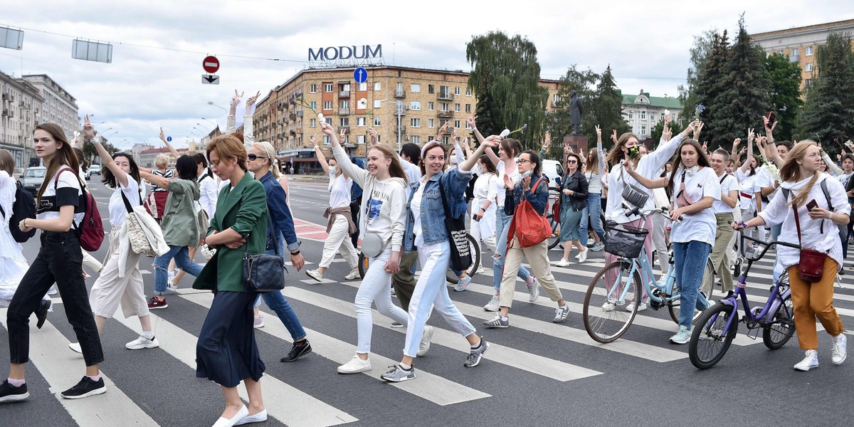 Protest białoruskich medyków. "Trzeba skończyć z biciem ludzi"