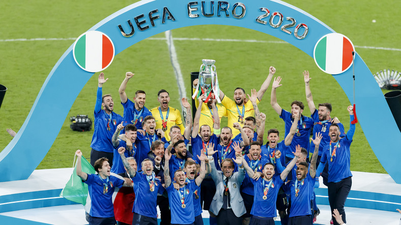 Nowy błąd w FIFA 22. Ignoruje zasady piłki nożnej w finale Euro