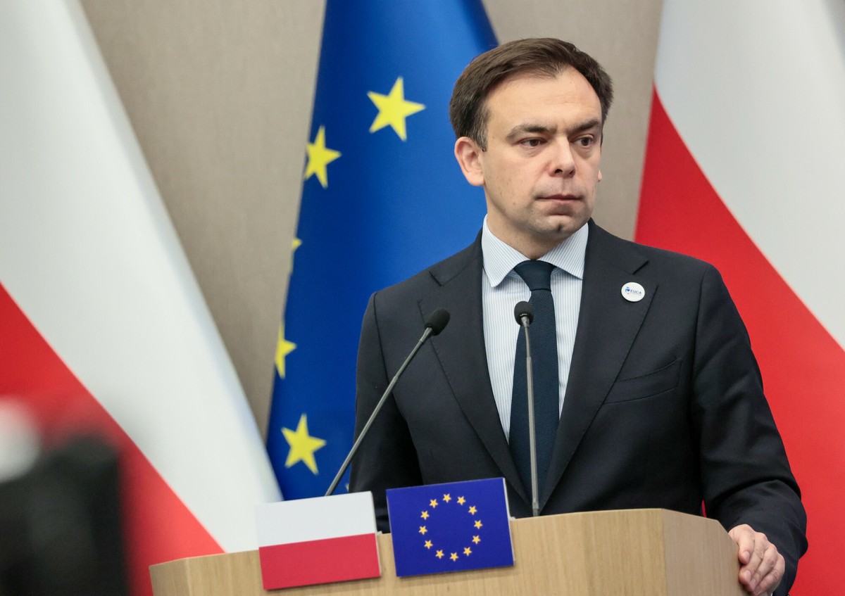 Polska na rozdrożu. Potrzebny nowy model rozwoju albo grozi nam stagnacja [ANALIZA]