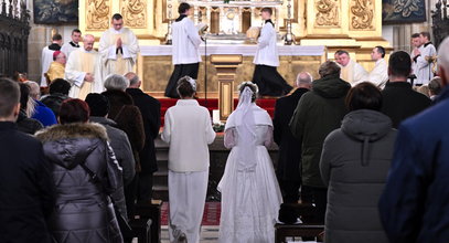 Dziewice z Krakowa zrobiły to publicznie. W kościele wszyscy się na nie patrzyli