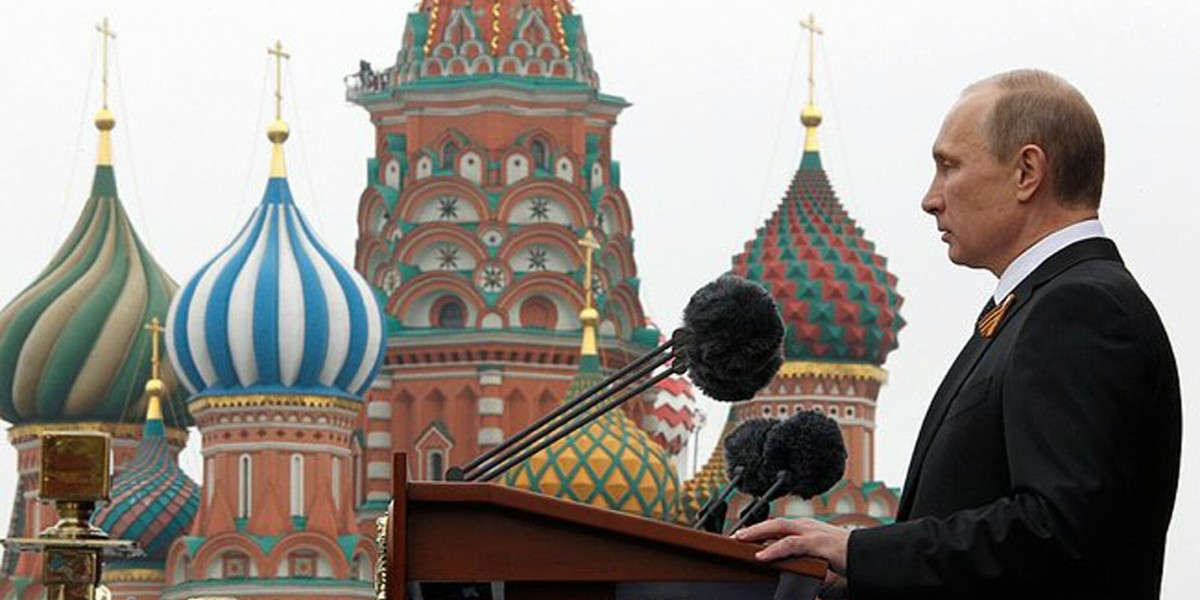 Prezydent Rosji Władimir Putin, plac Czerwony w Moskwie