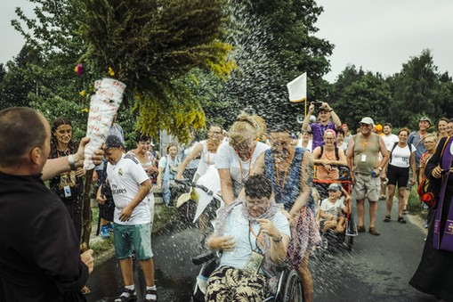 hPiesza Pielgrzymka Niepełnosprawnych na Jasną Górę. Fotoreportaż powstał w dniach 8-9 sierpnia 2018 r.  