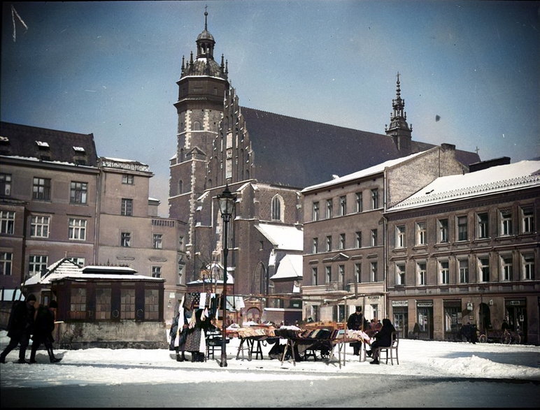 Plac Wolnica w Krakowie w 1935 roku. Źródło: Narodowe Archiwum Cyfrowe