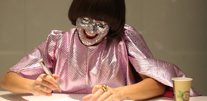 Monika Brodka szokuje makijażem. Pomalowała sobie twarz na srebrno