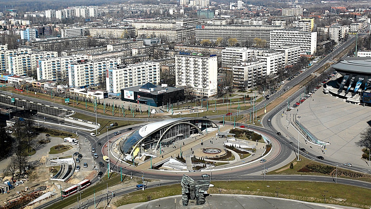 50 tys. podpisów, czyli połowę wymaganej liczby, pod projektem prawnego uznania śląskiej mniejszości etnicznej zebrali do tej pory organizatorzy akcji. Na zebranie kompletu mają czas do 18 lipca.