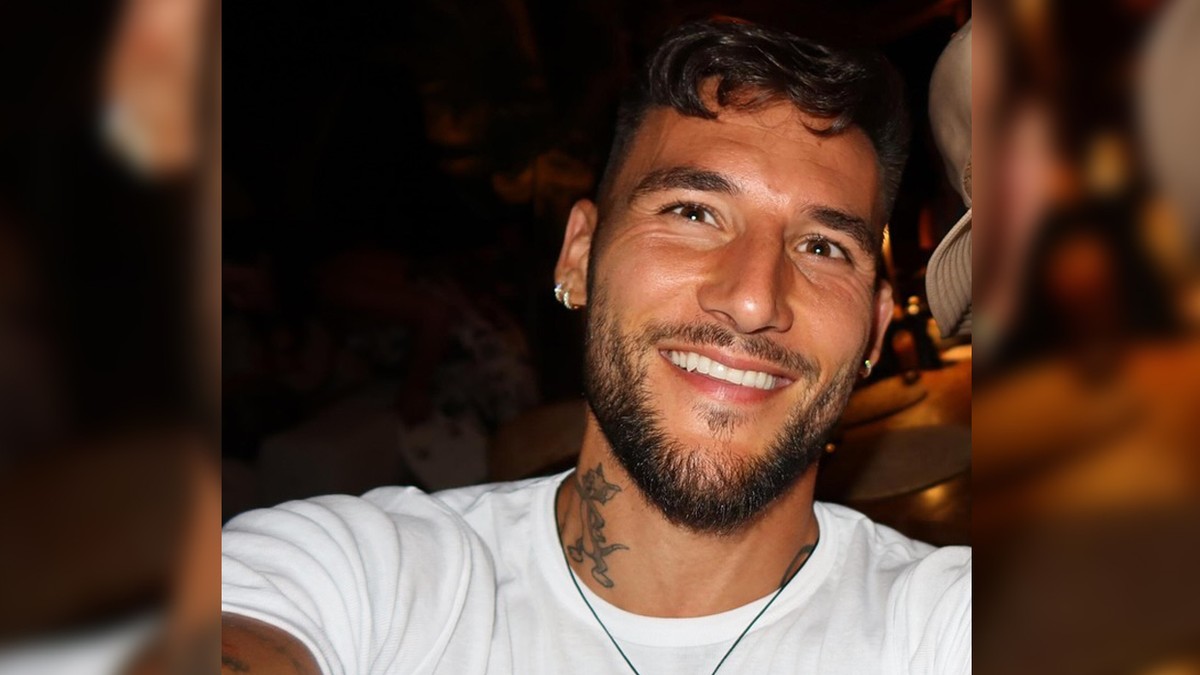(FOTO) "MOJA NAJVEĆA MOLITVA NIJE DA IDEŠ MOJIM STOPAMA" Nemanja Gudelj u naručju drži sina Ilijana, emocije ga savladale, pa se oglasio javno