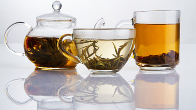 Zdrowotne właściwości herbaty: zmniejsza ryzyko udaru, nowotworu, obniża ciśnienie, odchudza
