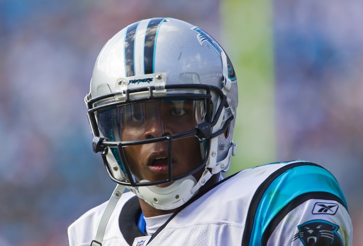 <strong>7. Cam Newton</strong>
<br><br>
Cam Newton to amerykański futbolista grający w klubie Carolina Panthers. W ciągu ostatnich 12 miesięcy zarobił 53,1 mln dolarów.