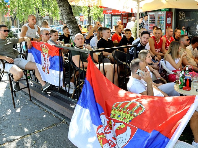 Kako se navijalo za orlove u Nišu i Beogradu