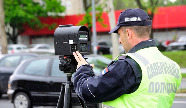 POKRIVALICA POLICIJA saobraćajna policija kontrola brzina 21 foto D Milenkovic