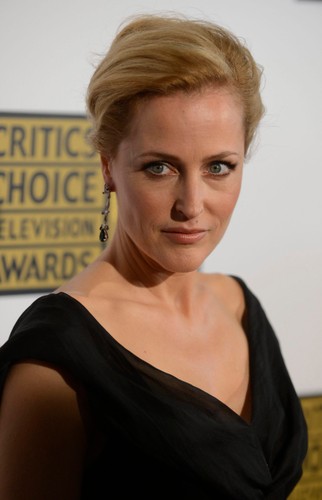 Gillian Anderson