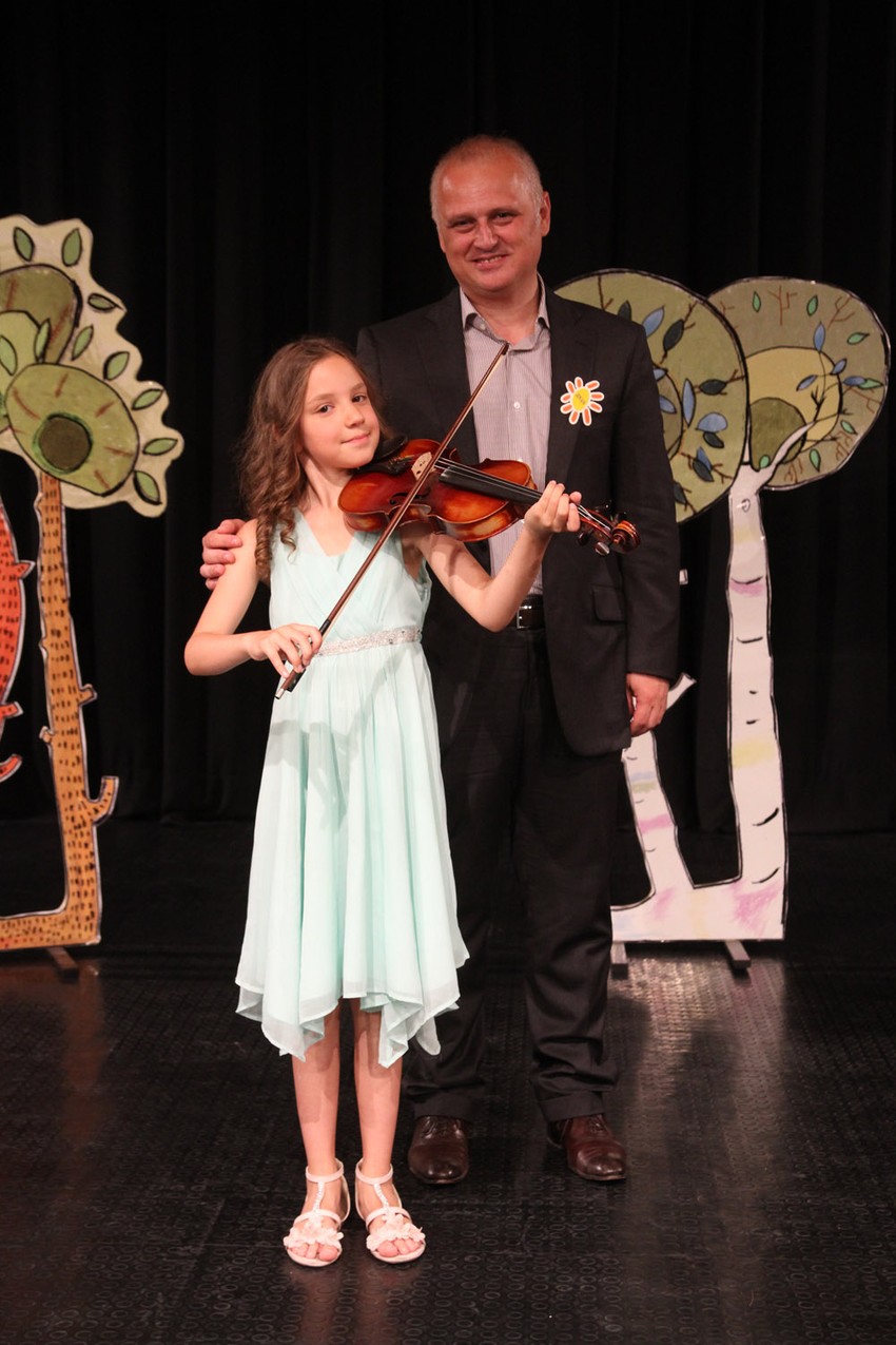 Goran Vesic i violinistkinja Jovana Savić