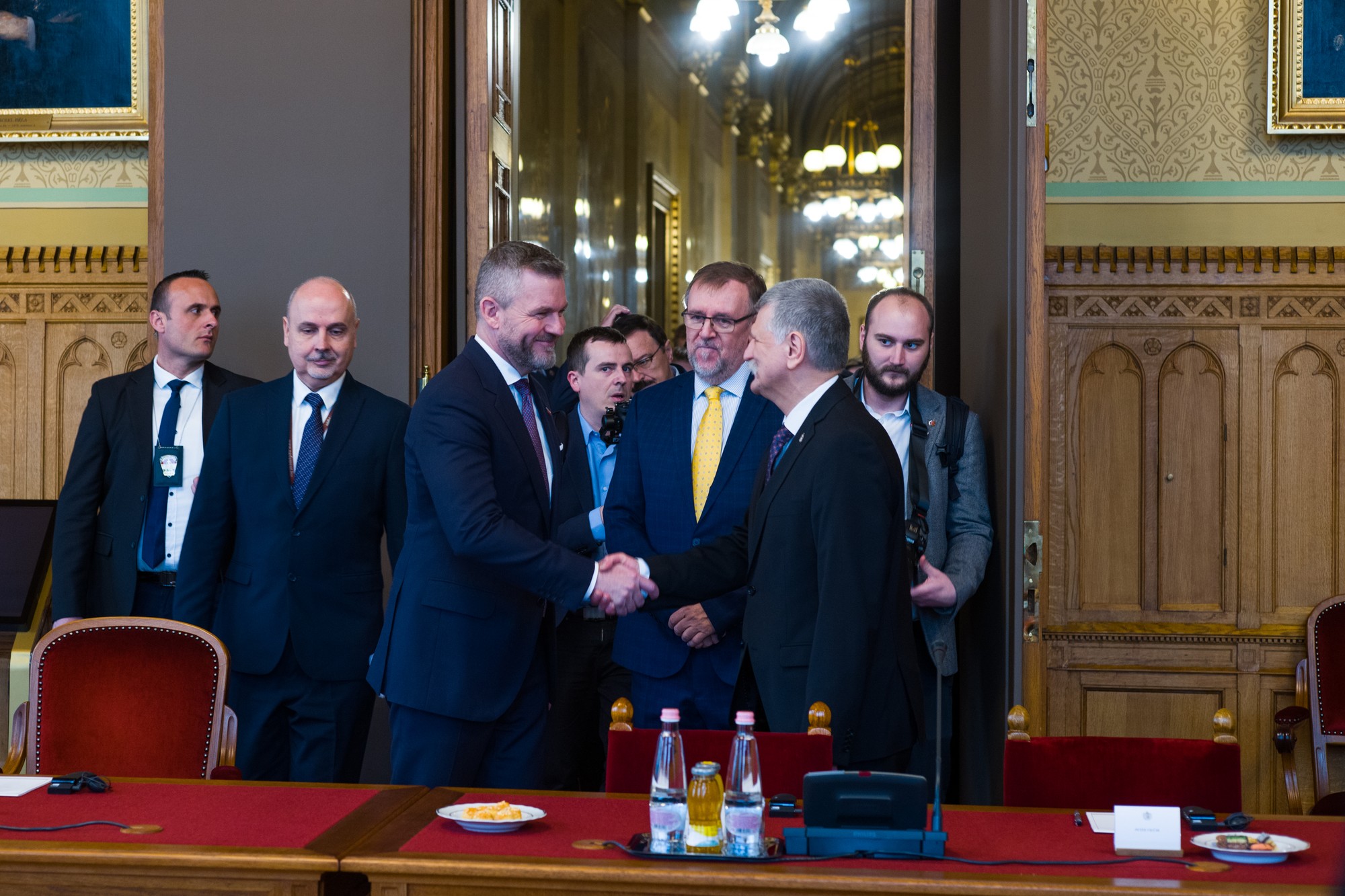 Predseda Národnej rady SR Peter Pellegrini v rámci pracovnej návštevy Maďarska sa stretol s predsedom maďarského Národného zhromaždenia Lászlóom Kövérom.