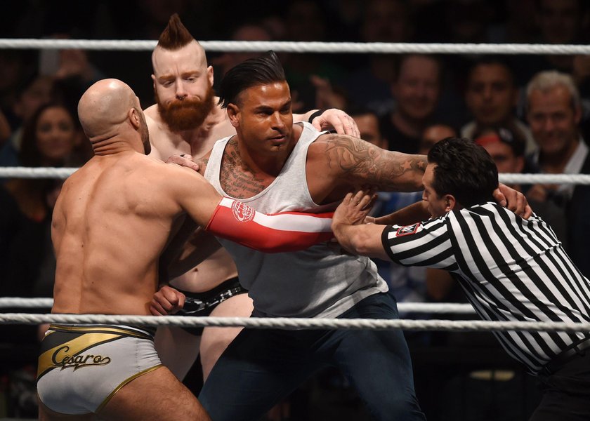 Tim Wiese zadebiutował w WWE! Bramkarz został gwiazdą wrestlingu